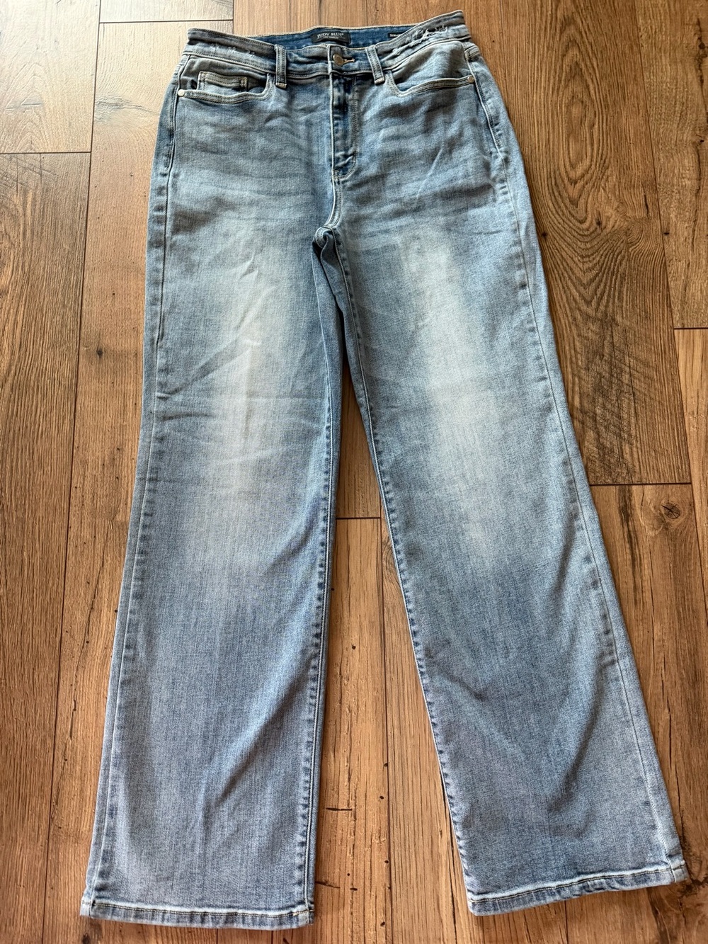 Judy Blue Straight Fit Jeans – Light Wash – Size 11/30 – EUC
